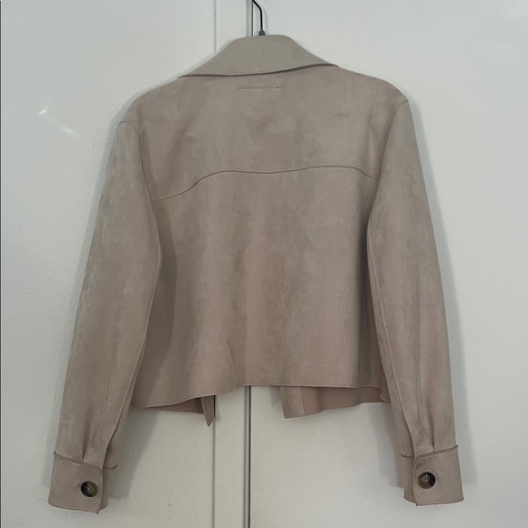 Banana Republic Women's Beige Suede Jacket - Picture 4 of 4